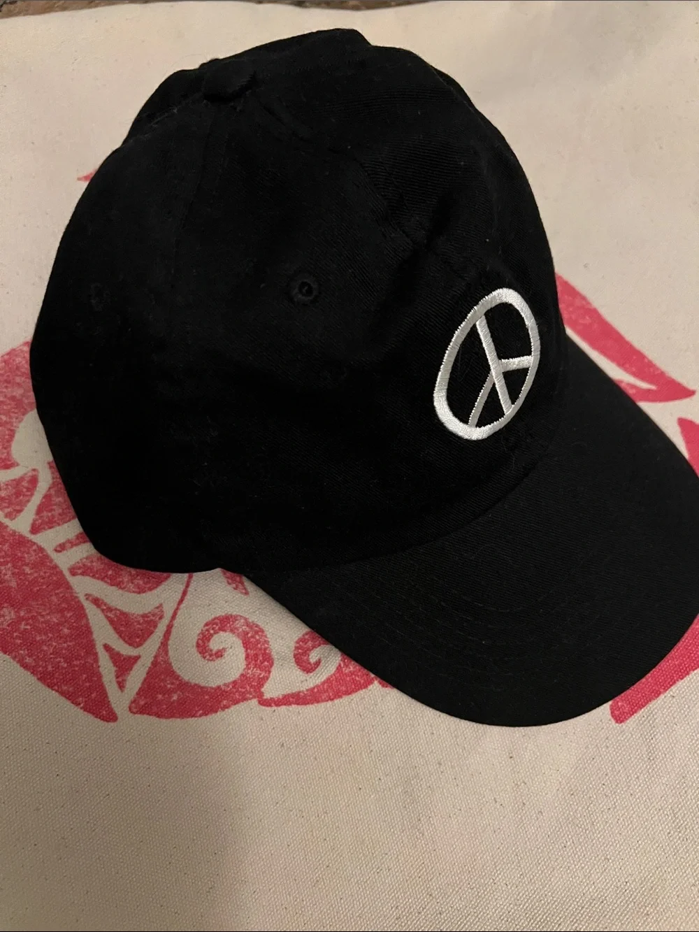🕊️Black Peace Sign Baseball Cap🕊️